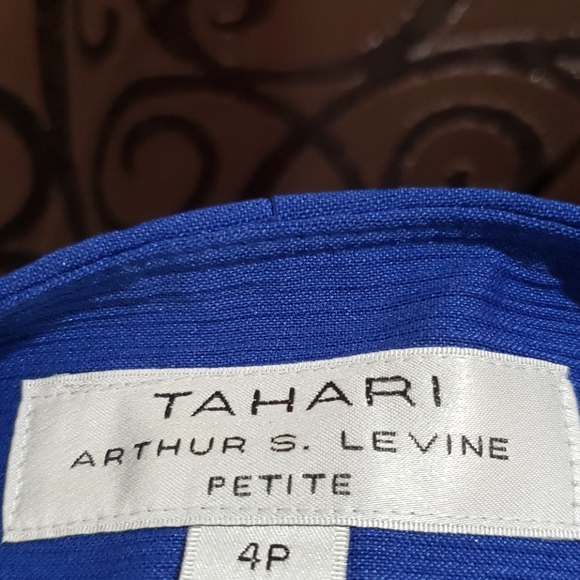 Tahari ASL Women's Petite Turn-Lock Blazer - Picture 7 of 8